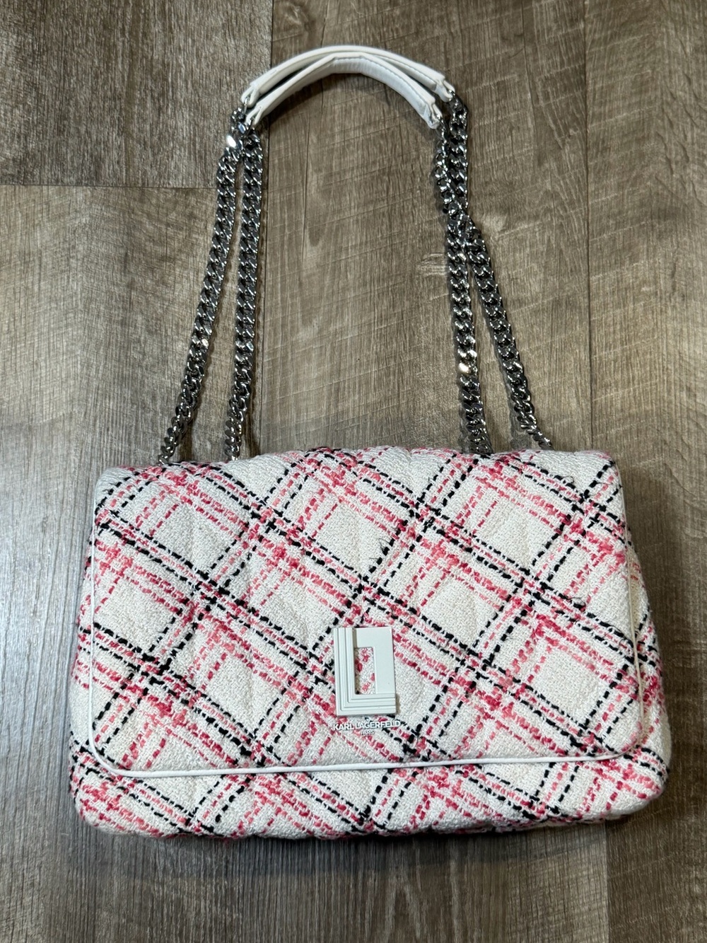 Karl Lagerfeld Paris Lafayette MD Shoulder Bag. White/Pink quilted tweed